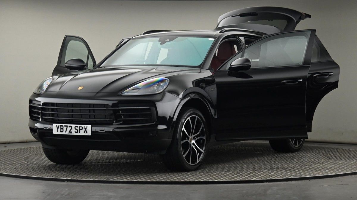 Porsche Cayenne Image 28