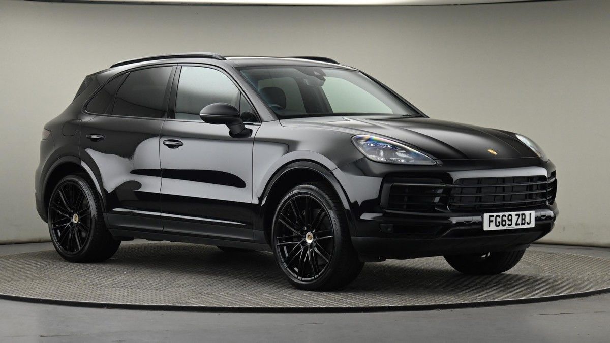 More views of Porsche Cayenne