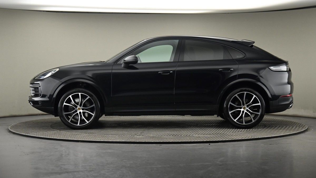 Porsche Cayenne Image 45