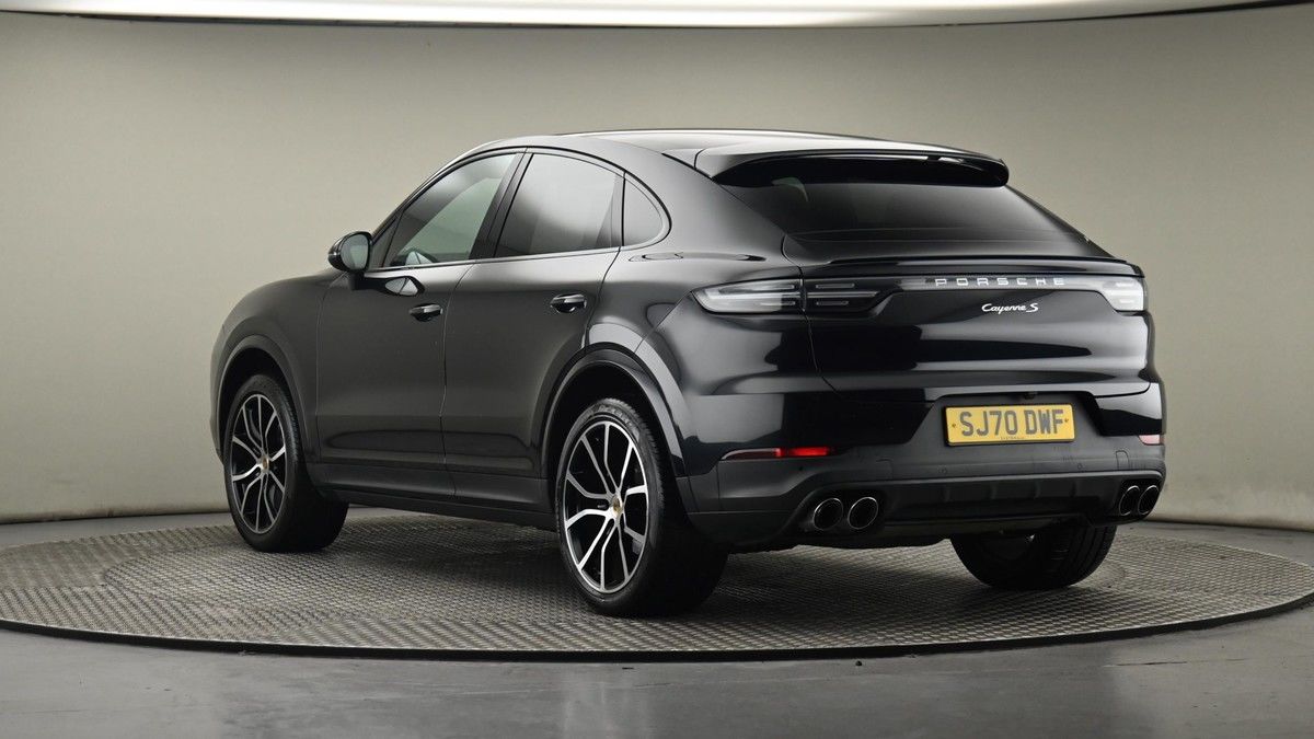 Porsche Cayenne Image 47