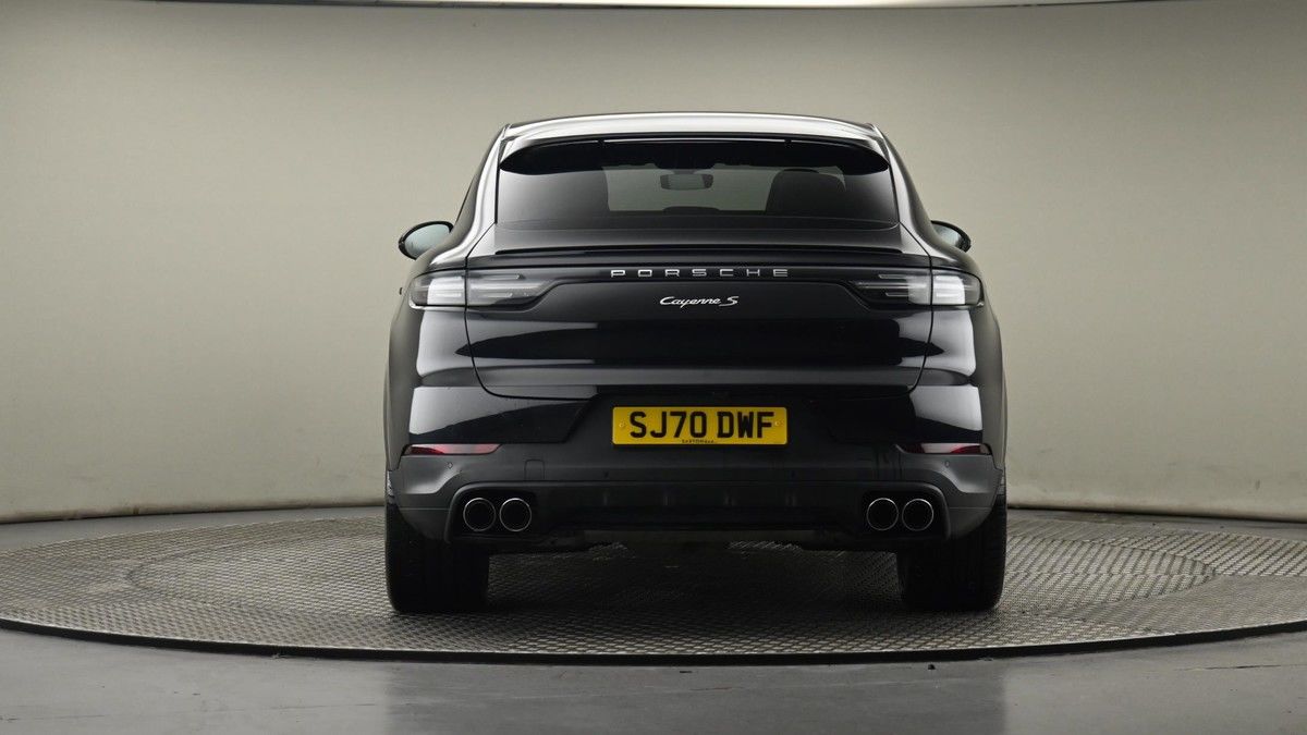 More views of Porsche Cayenne