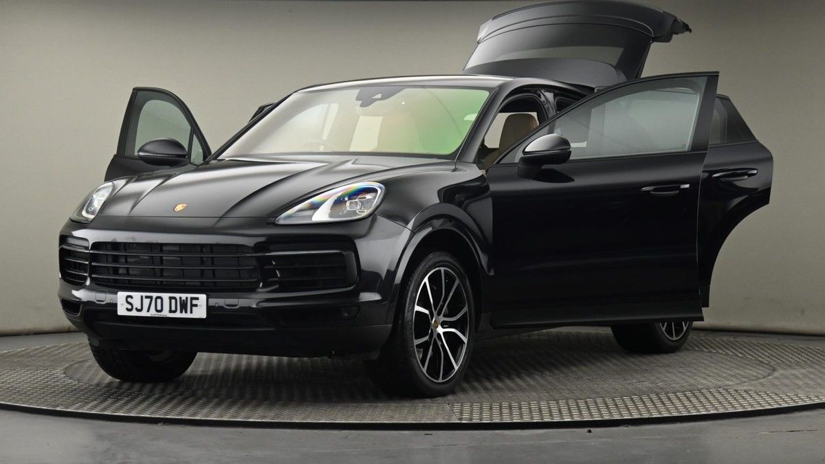 Porsche Cayenne Image 28