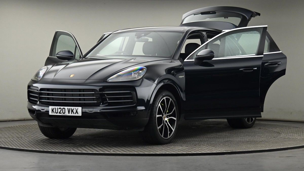 Porsche Cayenne Image 28