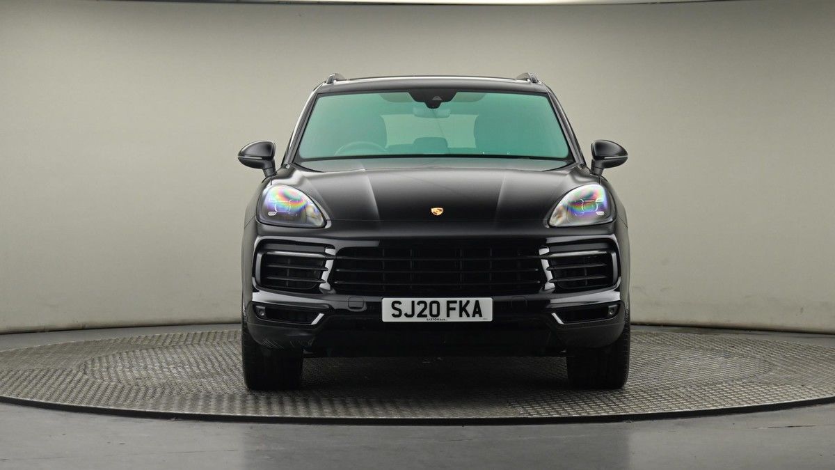 Porsche Cayenne Image 21