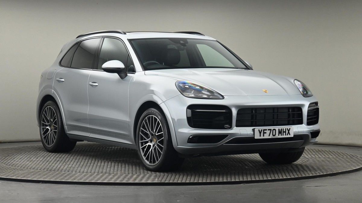 Porsche Cayenne Sticky Header Image