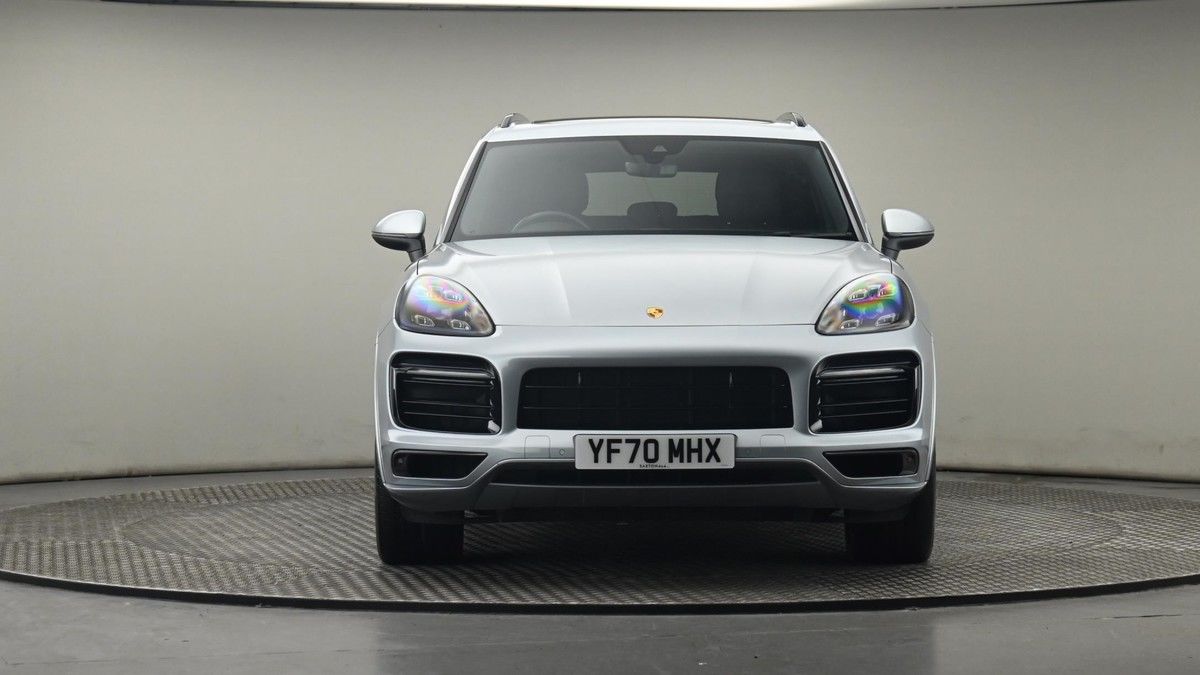 More views of Porsche Cayenne