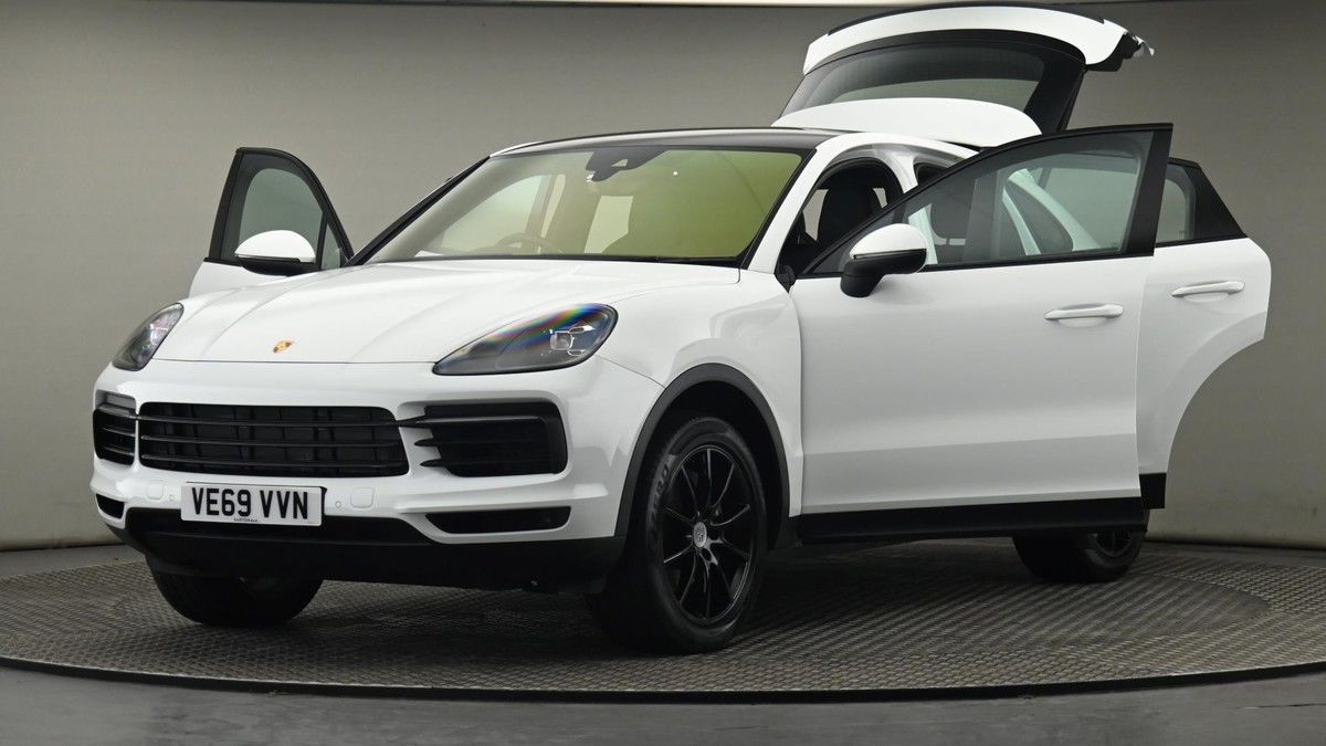 Porsche Cayenne Image 28