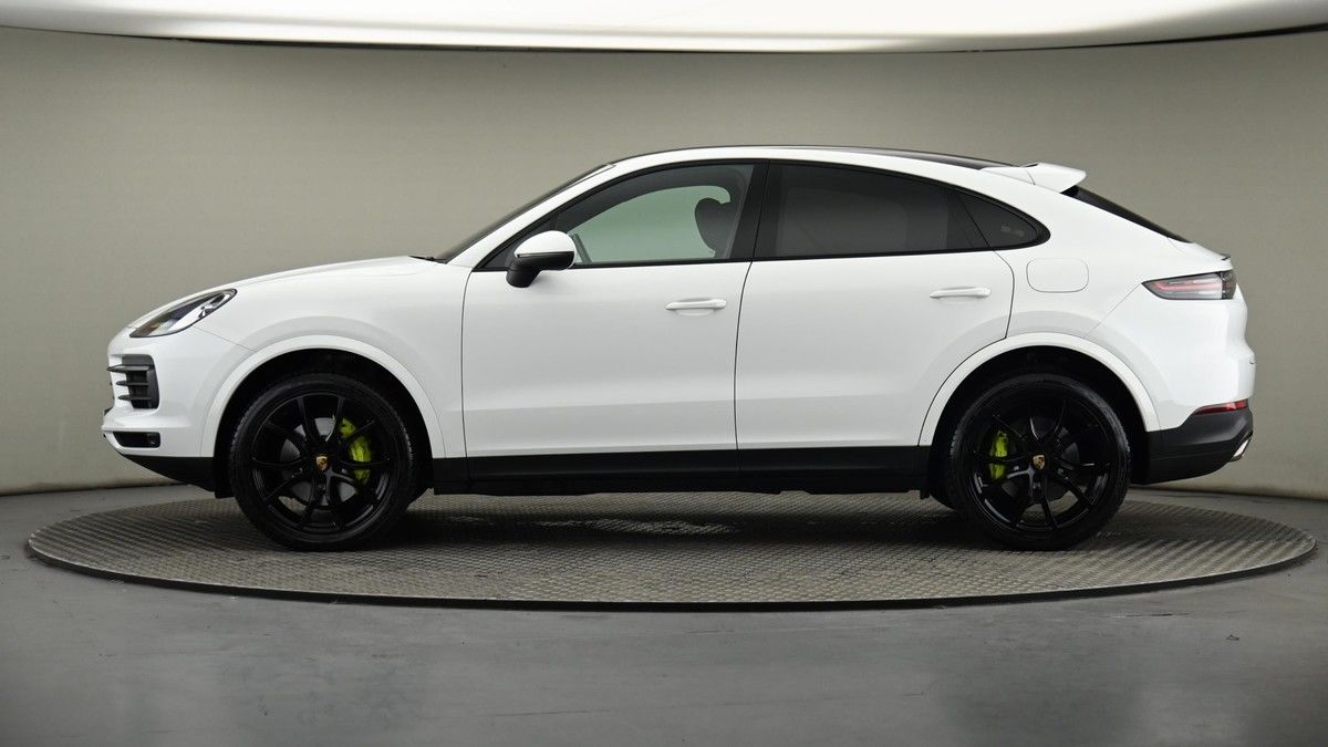 Porsche Cayenne Image 23