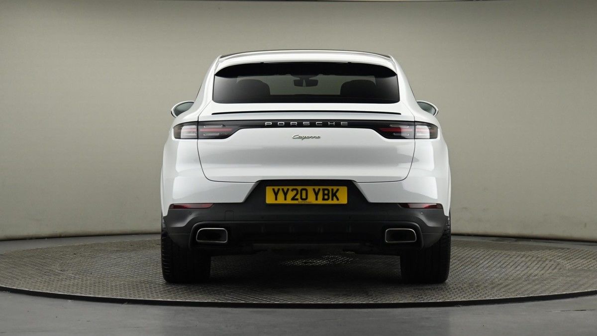 Porsche Cayenne Image 25