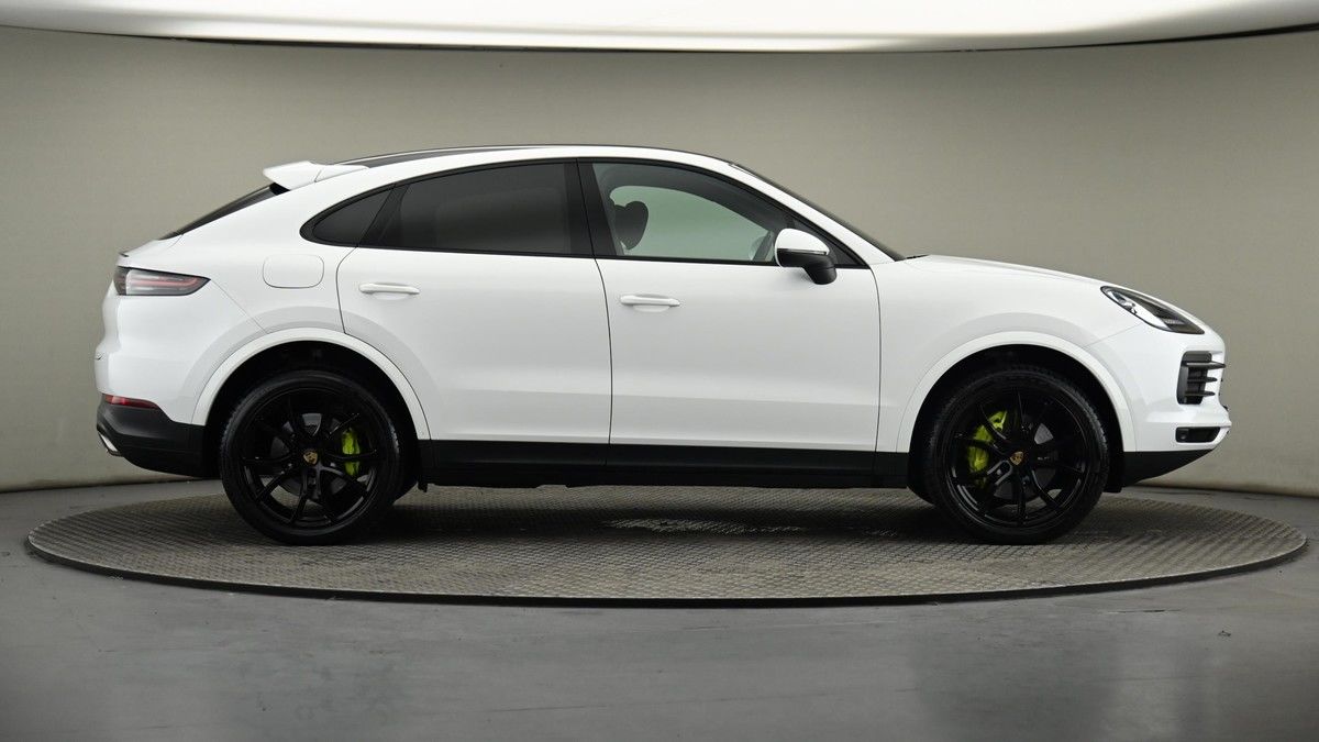 Porsche Cayenne Image 27