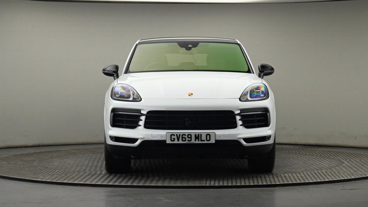 Porsche Cayenne Image 21