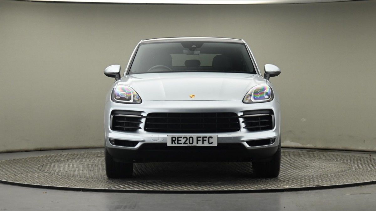 Porsche Cayenne Image 21