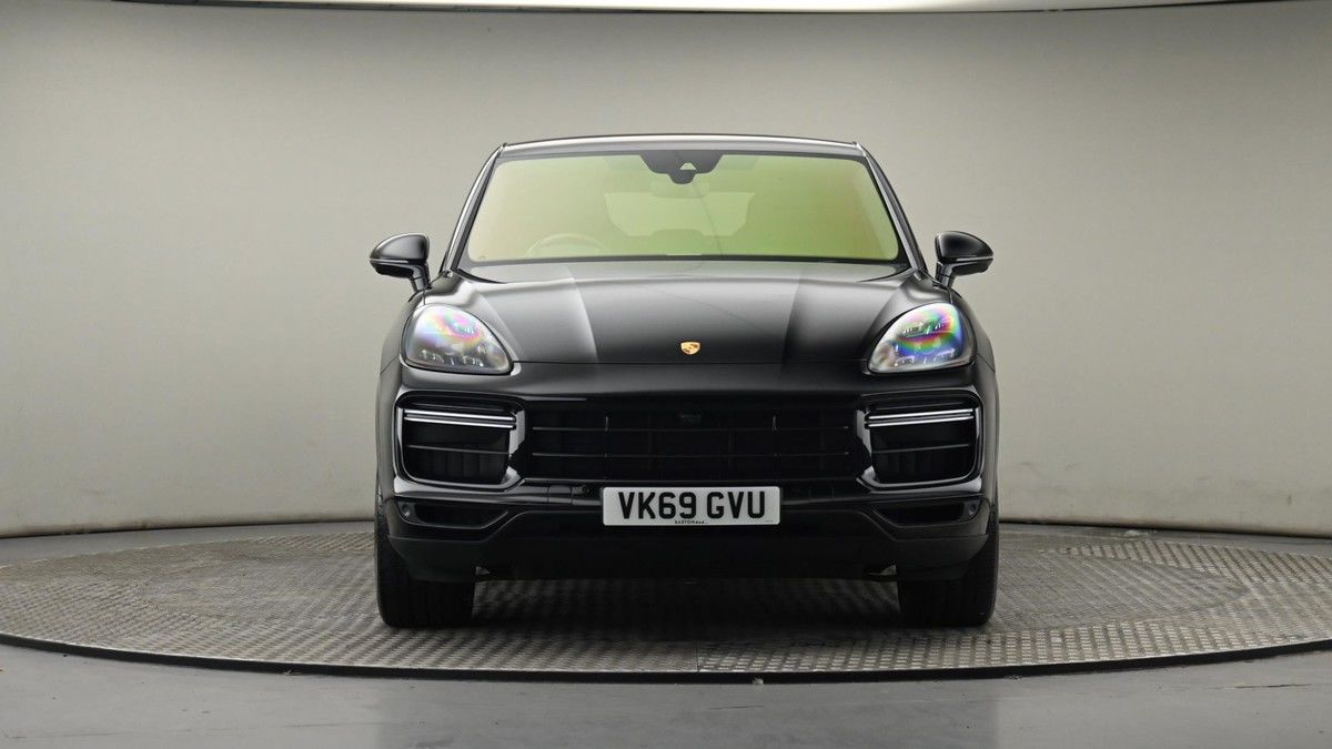 Porsche Cayenne Image 21