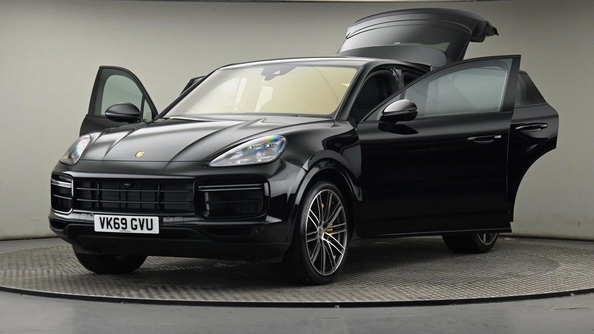 Porsche Cayenne Image 28