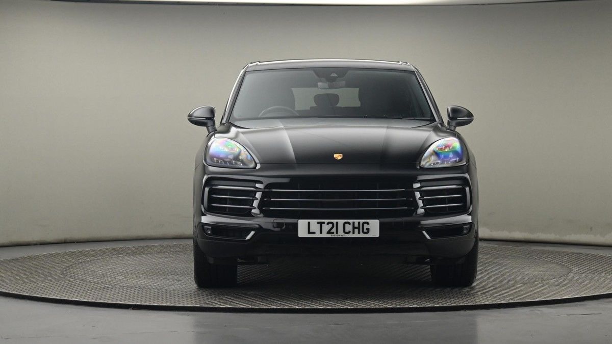 Porsche Cayenne Image 21