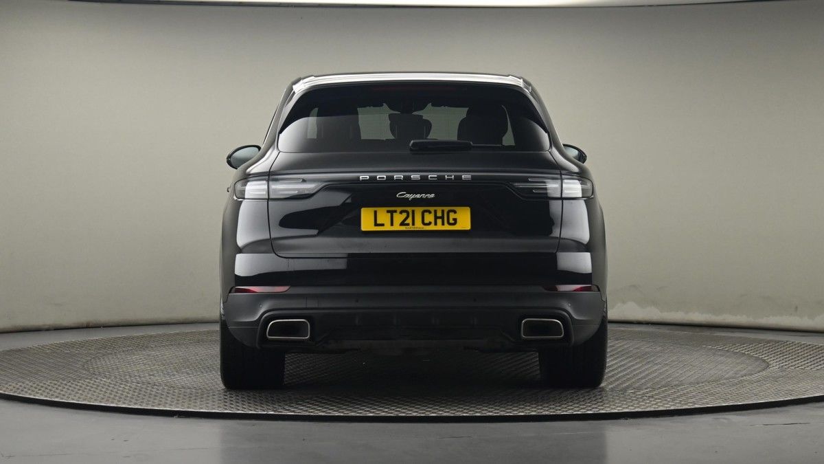 Porsche Cayenne Image 25