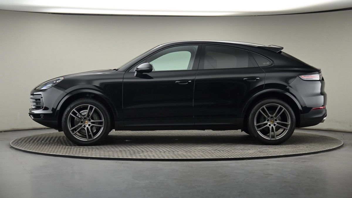 Porsche Cayenne Image 23