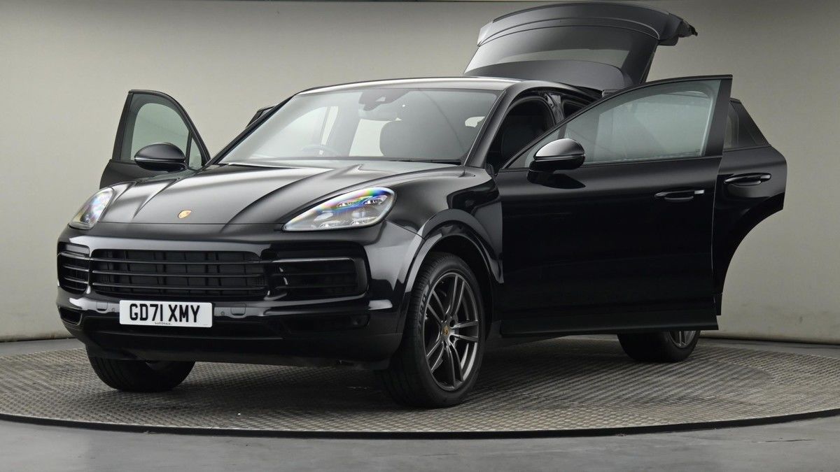 More views of Porsche Cayenne