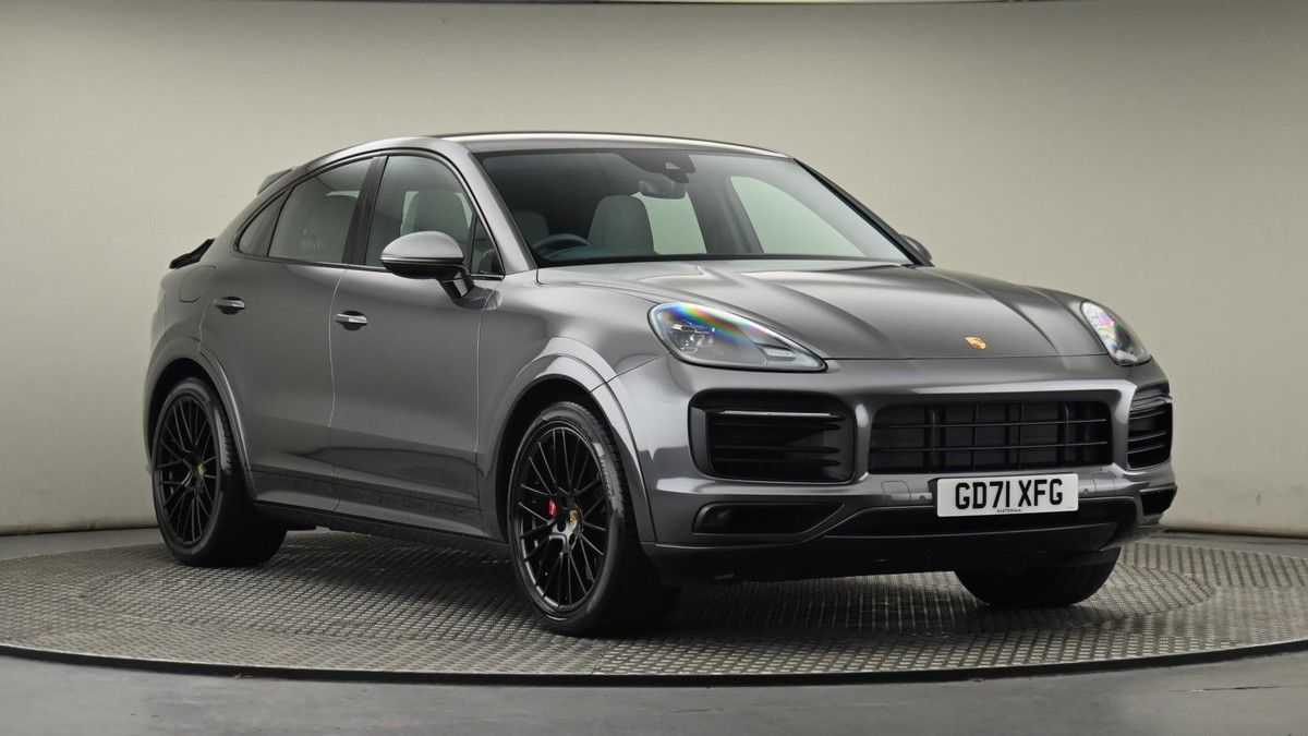 Porsche Cayenne Sticky Header Image