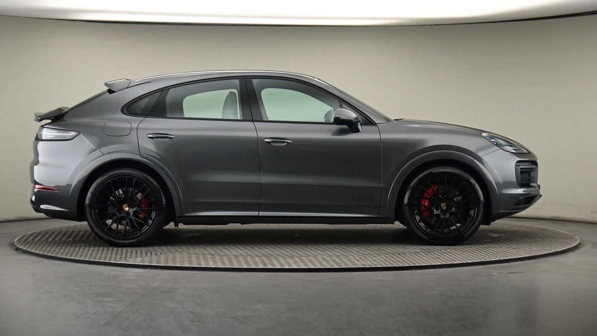 Porsche Cayenne Image 27