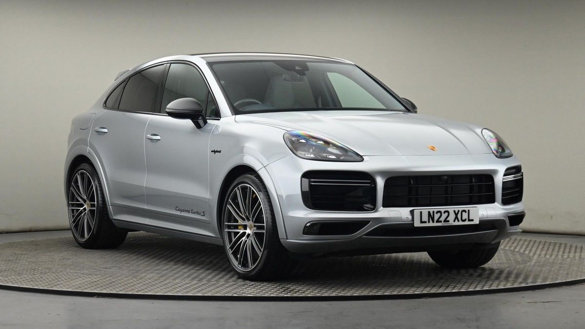 More views of Porsche Cayenne