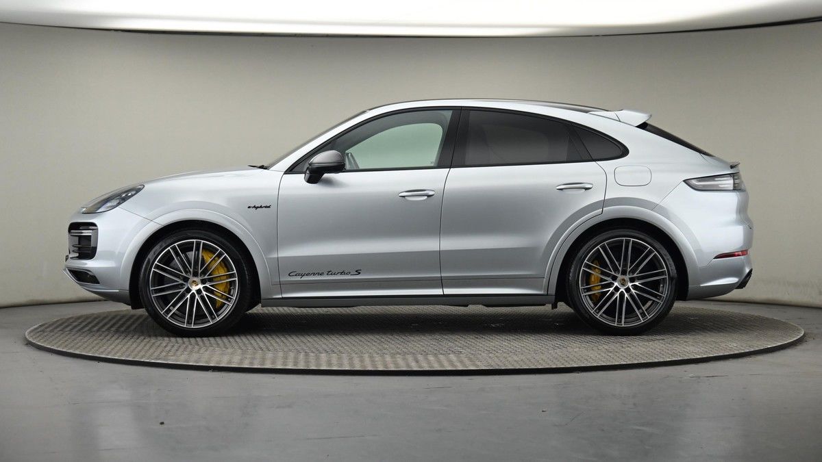 Porsche Cayenne Image 23