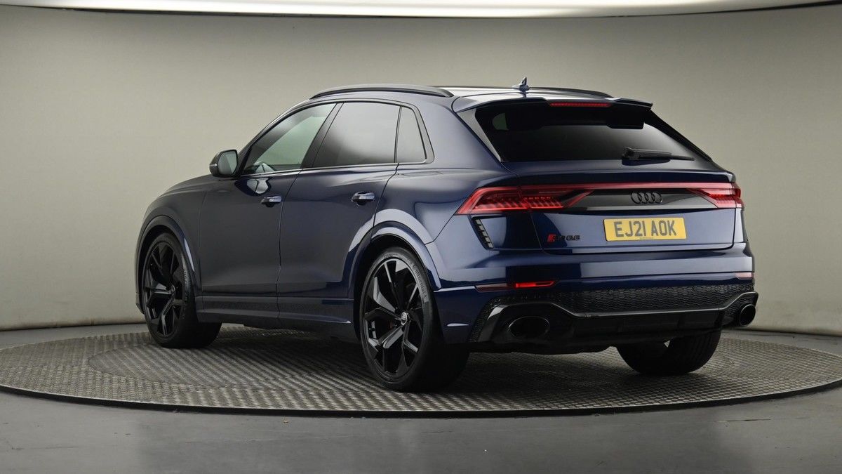 Audi RSQ8 Image 24