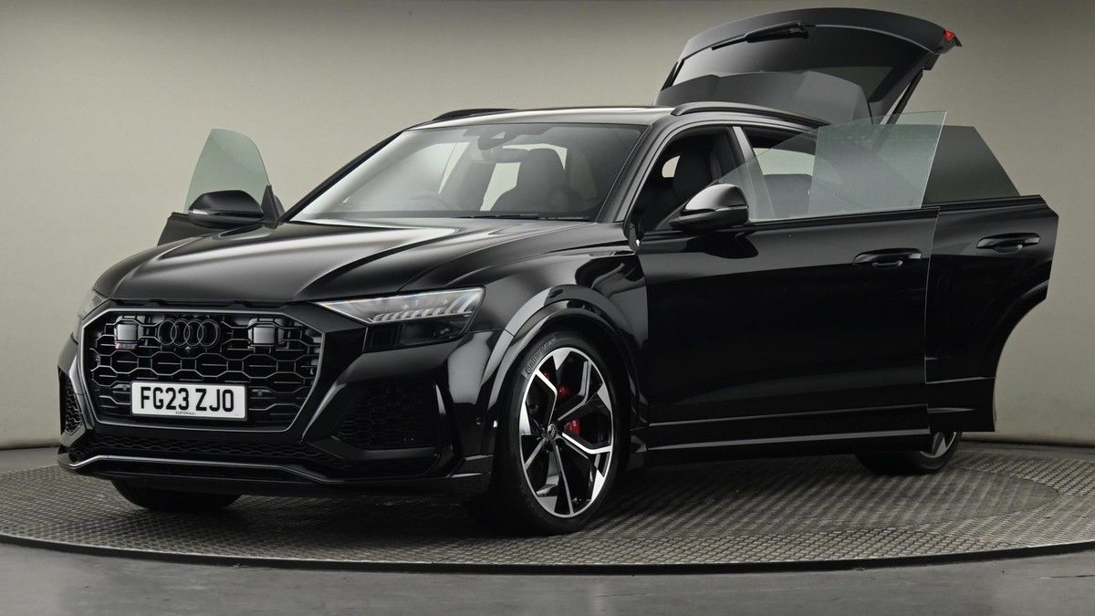 Audi RSQ8 Image 28