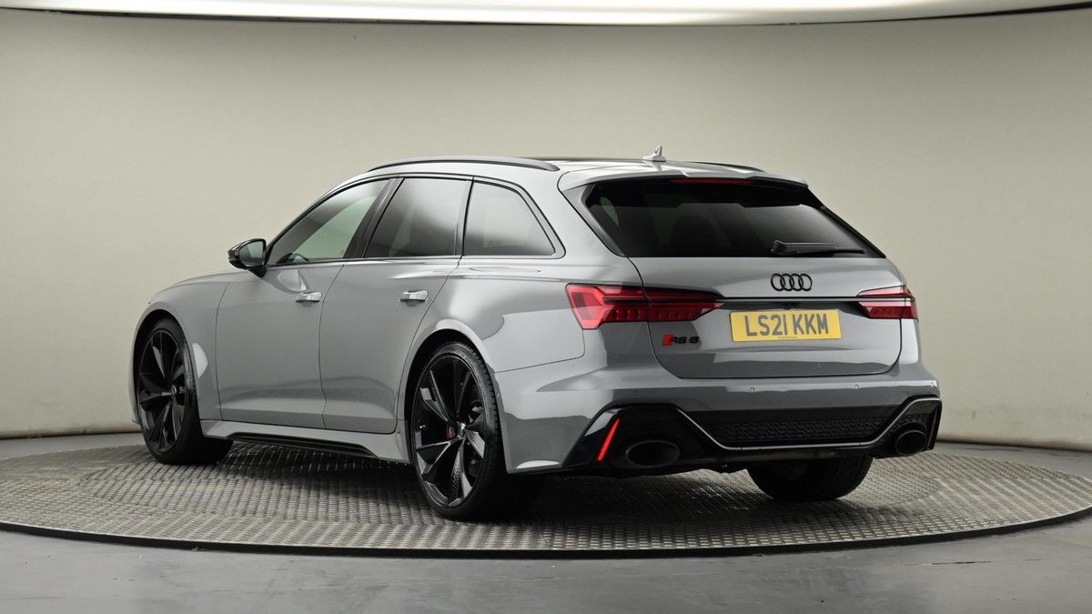 Audi RS6 Avant Image 24