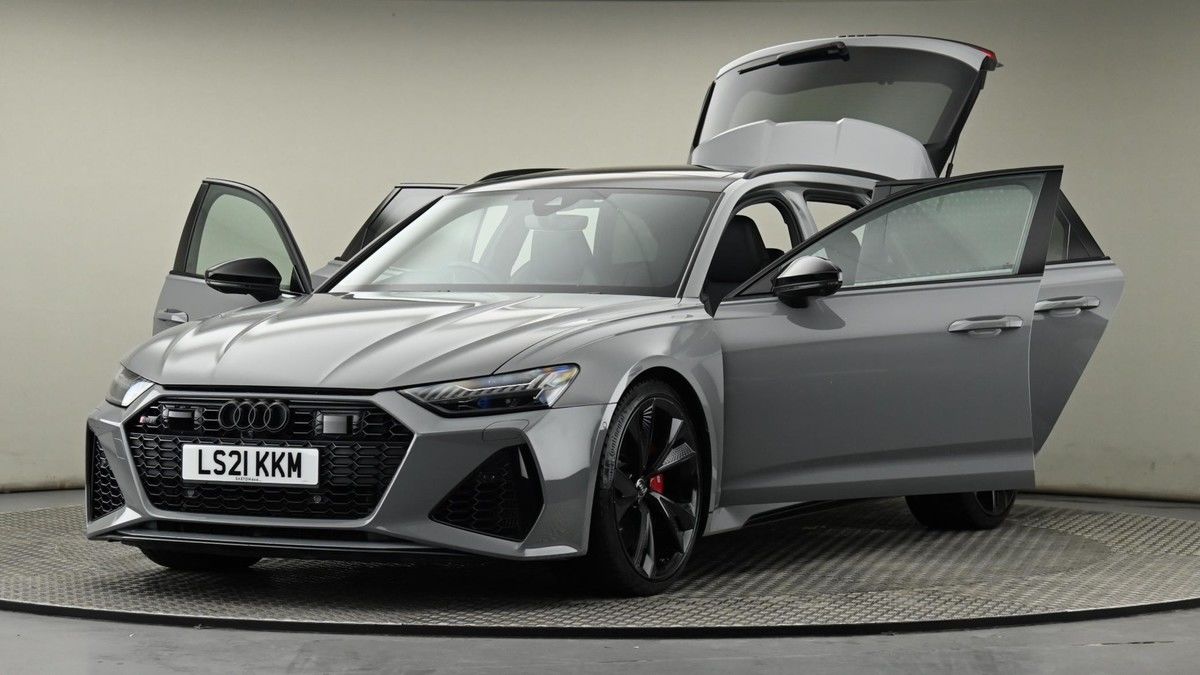 Audi RS6 Avant Image 28