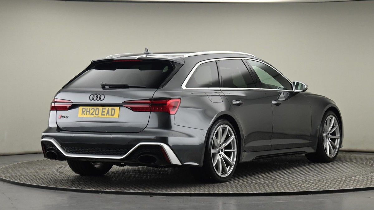 Audi RS6 Avant Image 26