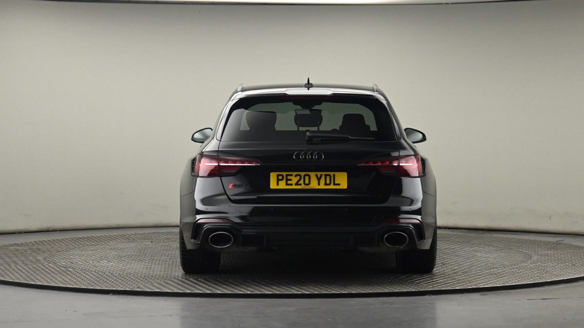 Audi RS4 Avant Image 25