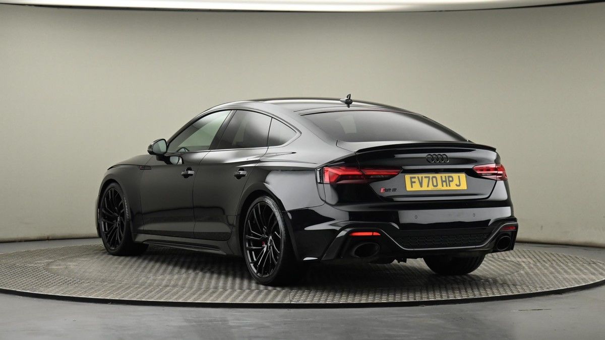 Audi RS5 Image 24