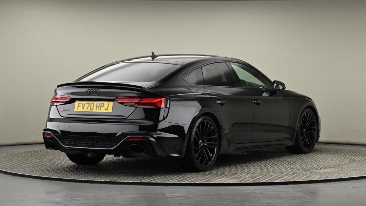 Audi RS5 Image 26