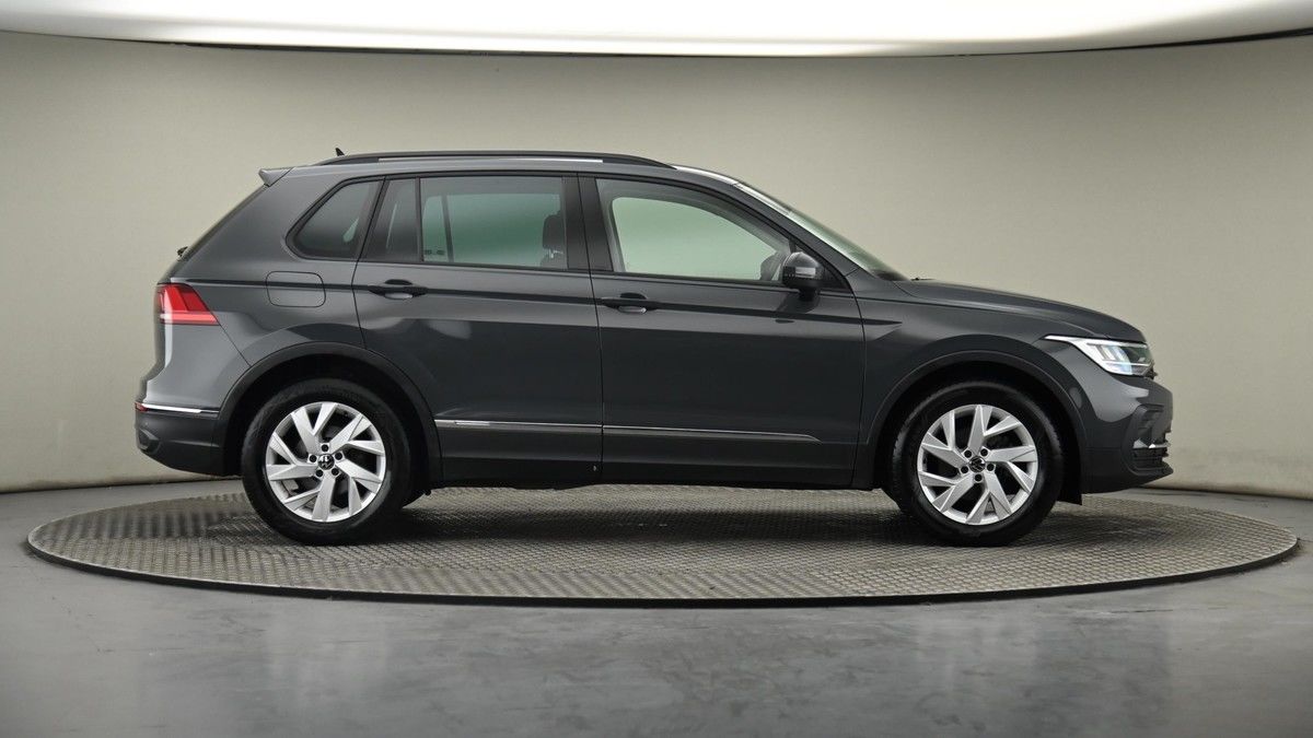 Volkswagen Tiguan Image 26