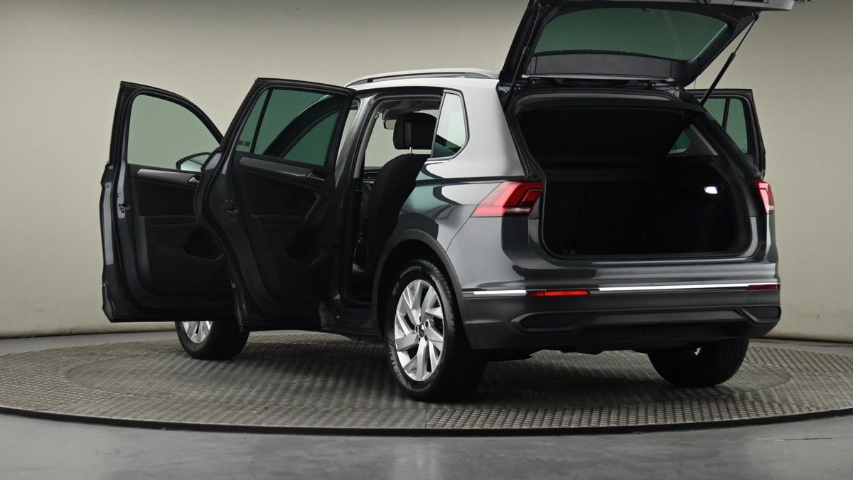 Volkswagen Tiguan Image 28