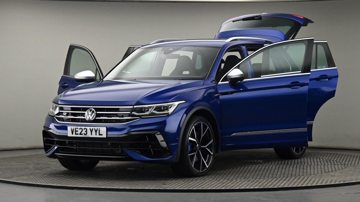 More views of Volkswagen Tiguan