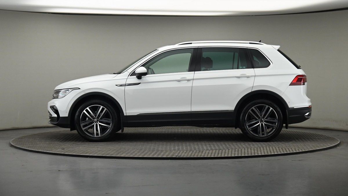 More views of Volkswagen Tiguan