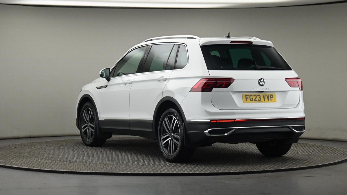 More views of Volkswagen Tiguan