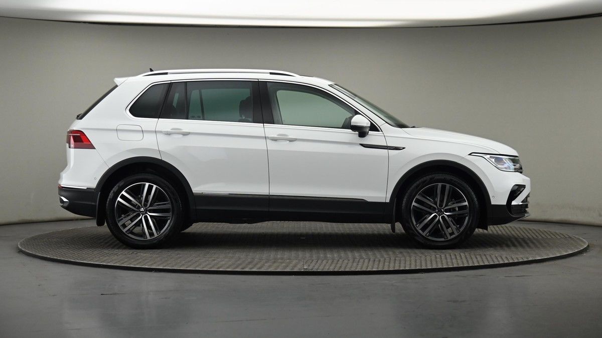 More views of Volkswagen Tiguan