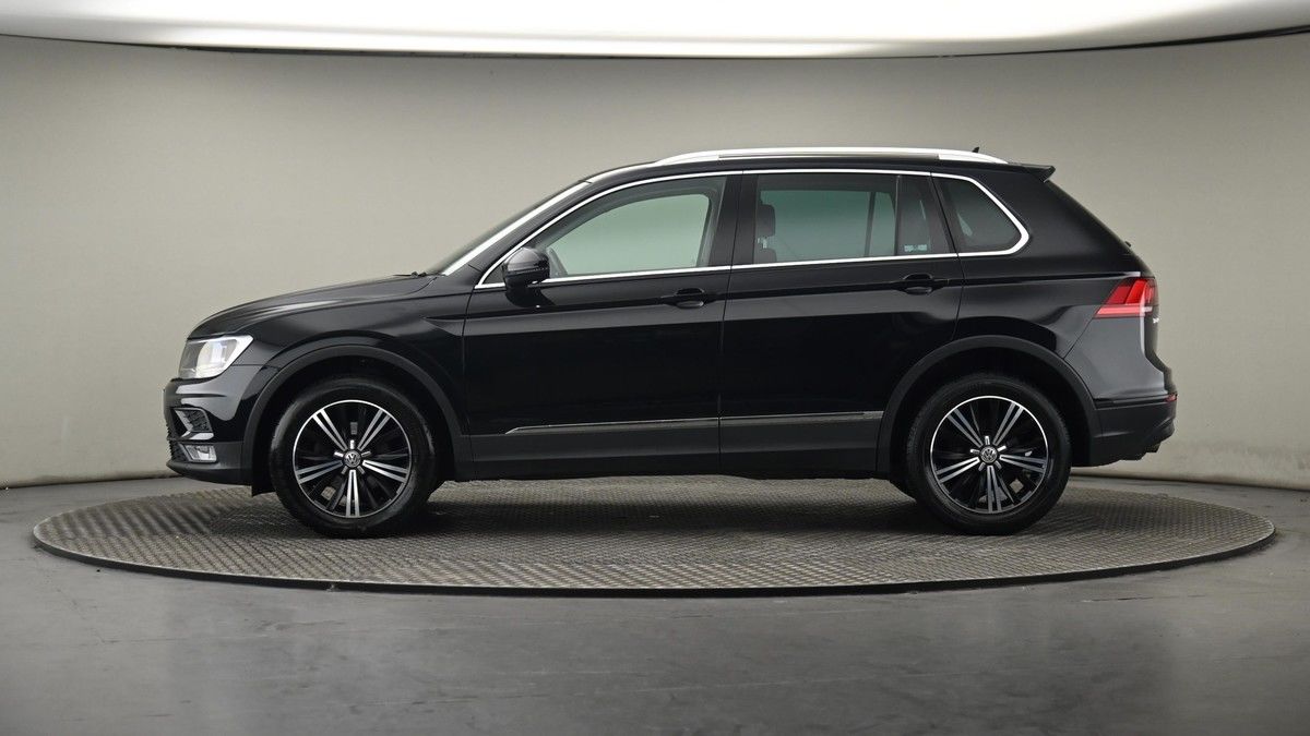 More views of Volkswagen Tiguan