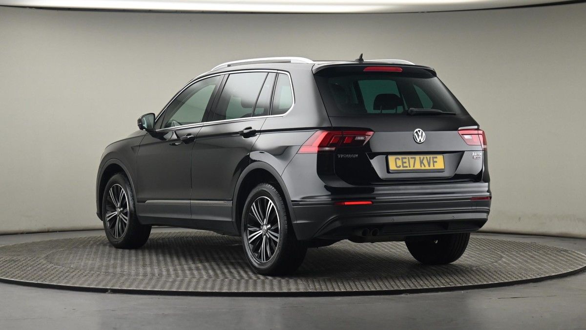 More views of Volkswagen Tiguan