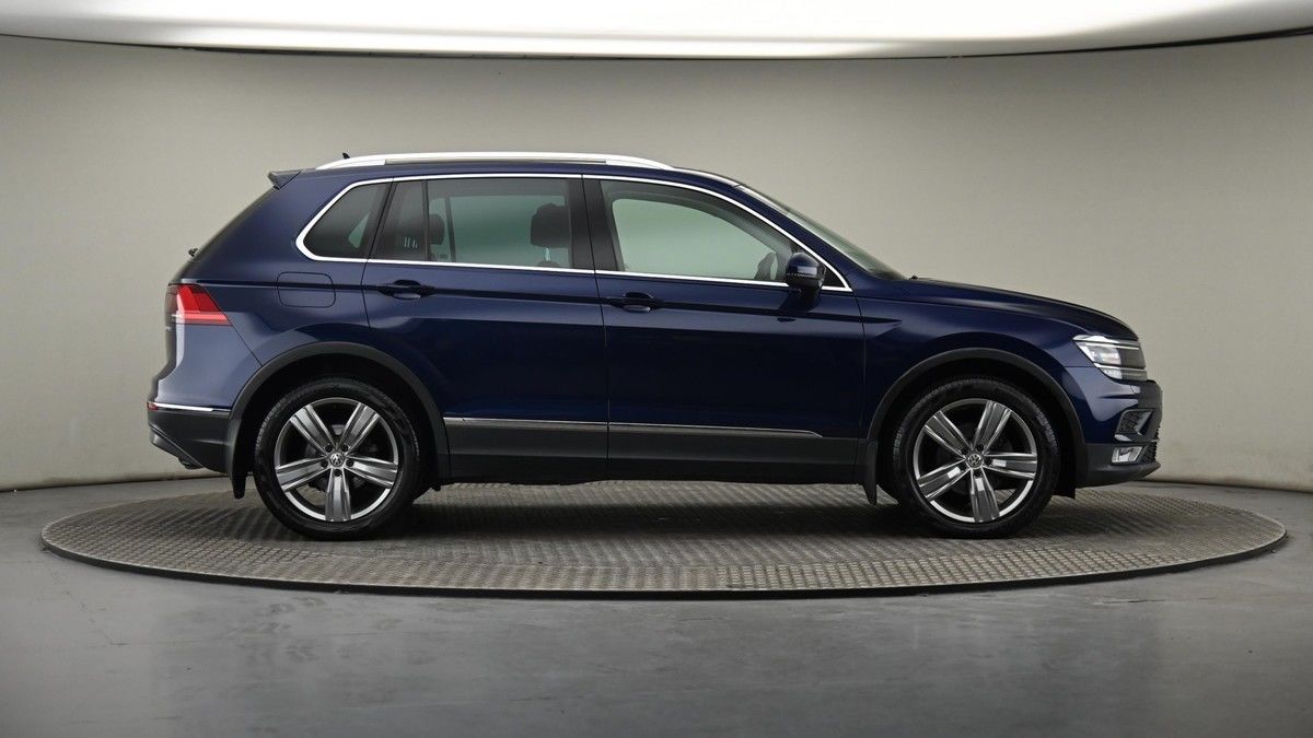 More views of Volkswagen Tiguan