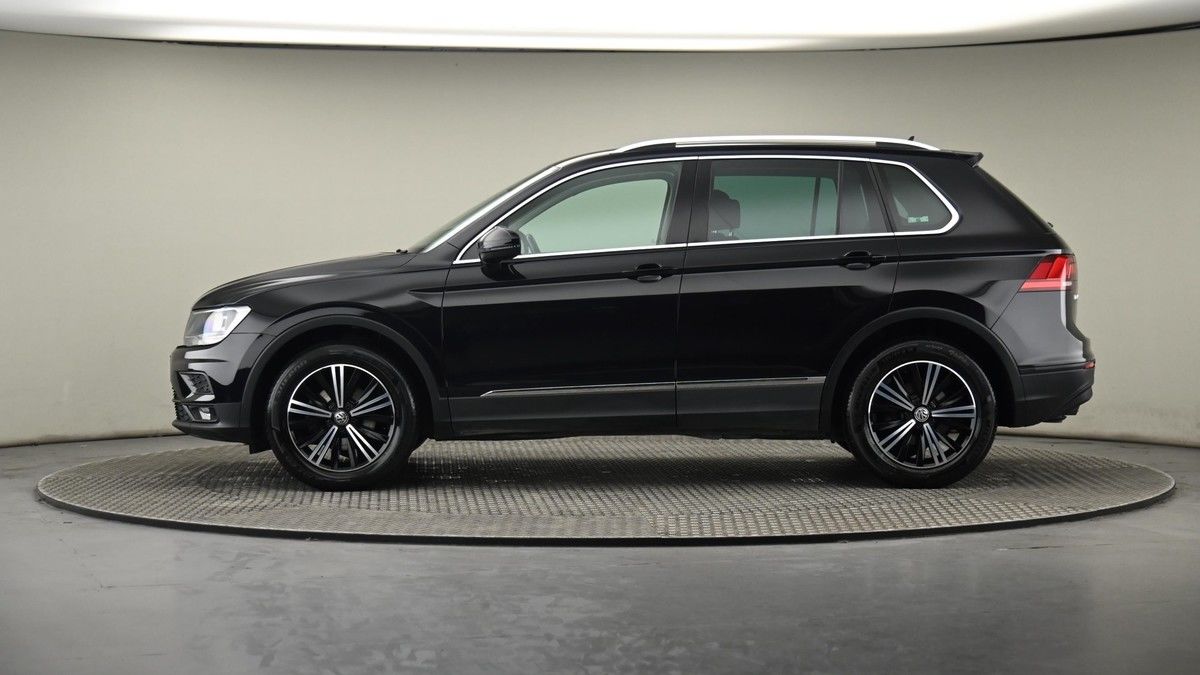 Volkswagen Tiguan Image 23