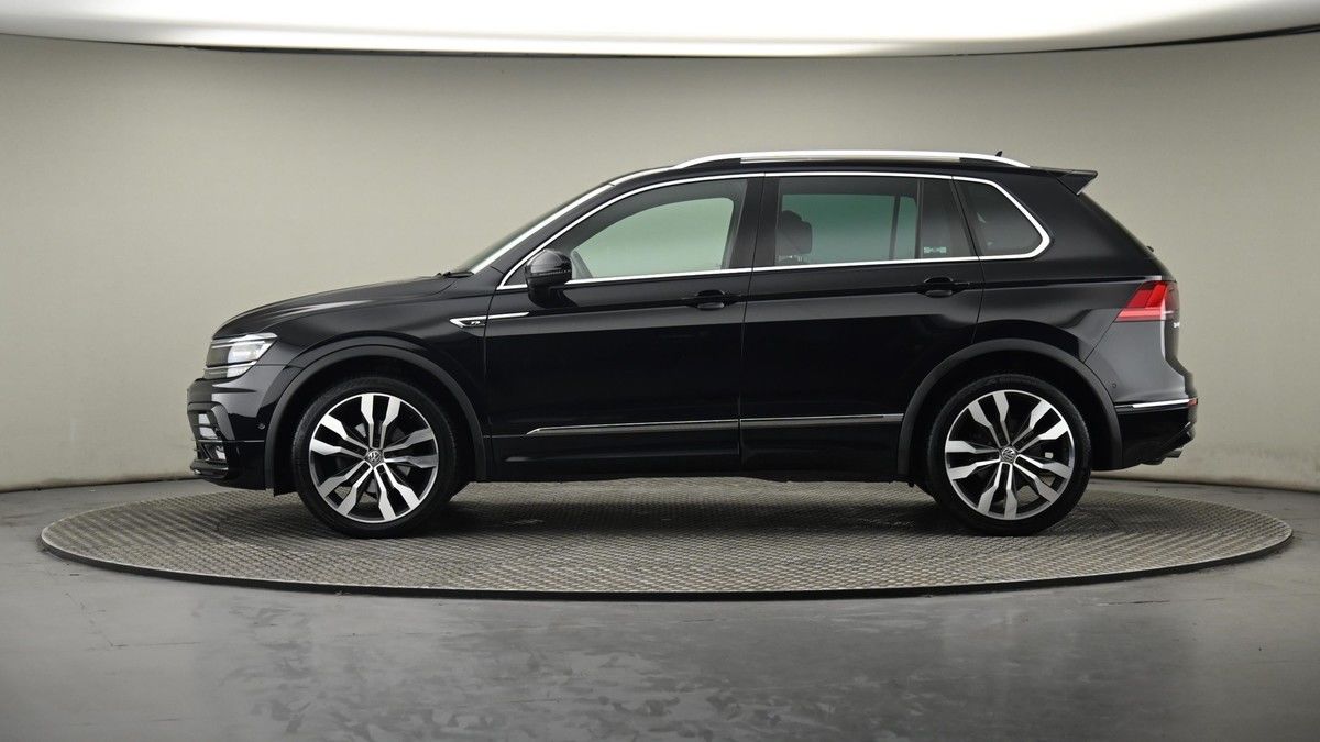 More views of Volkswagen Tiguan