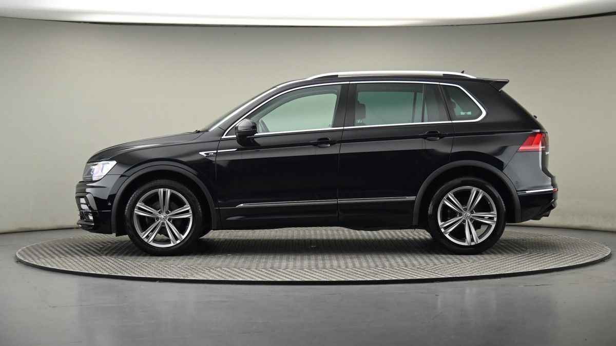 More views of Volkswagen Tiguan