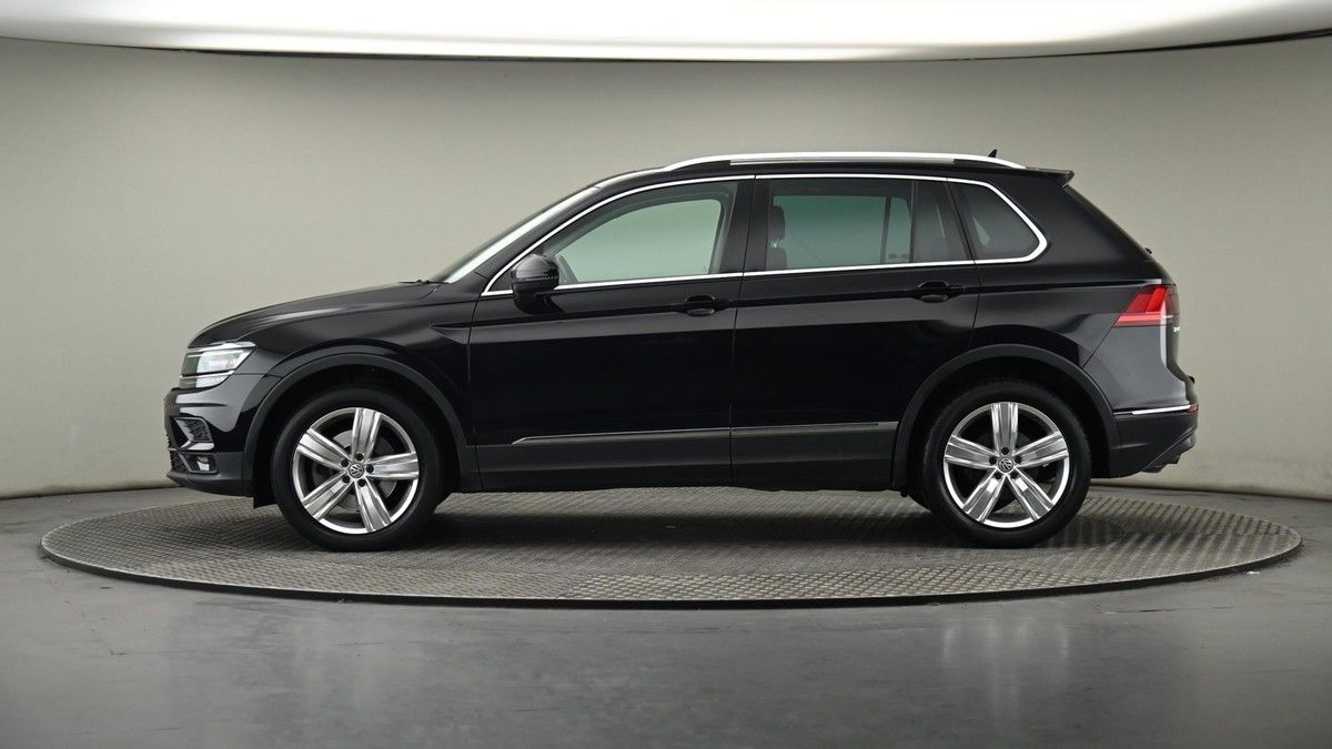 More views of Volkswagen Tiguan