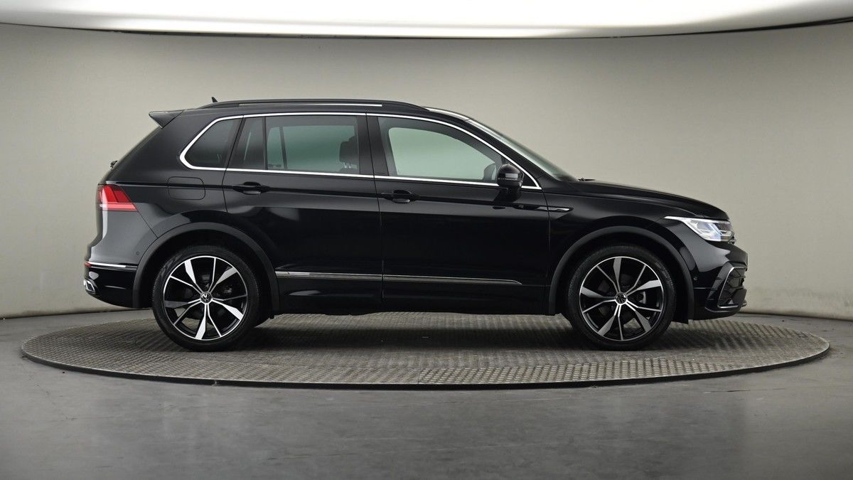 More views of Volkswagen Tiguan