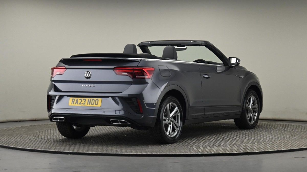 Volkswagen T-Roc Image 26