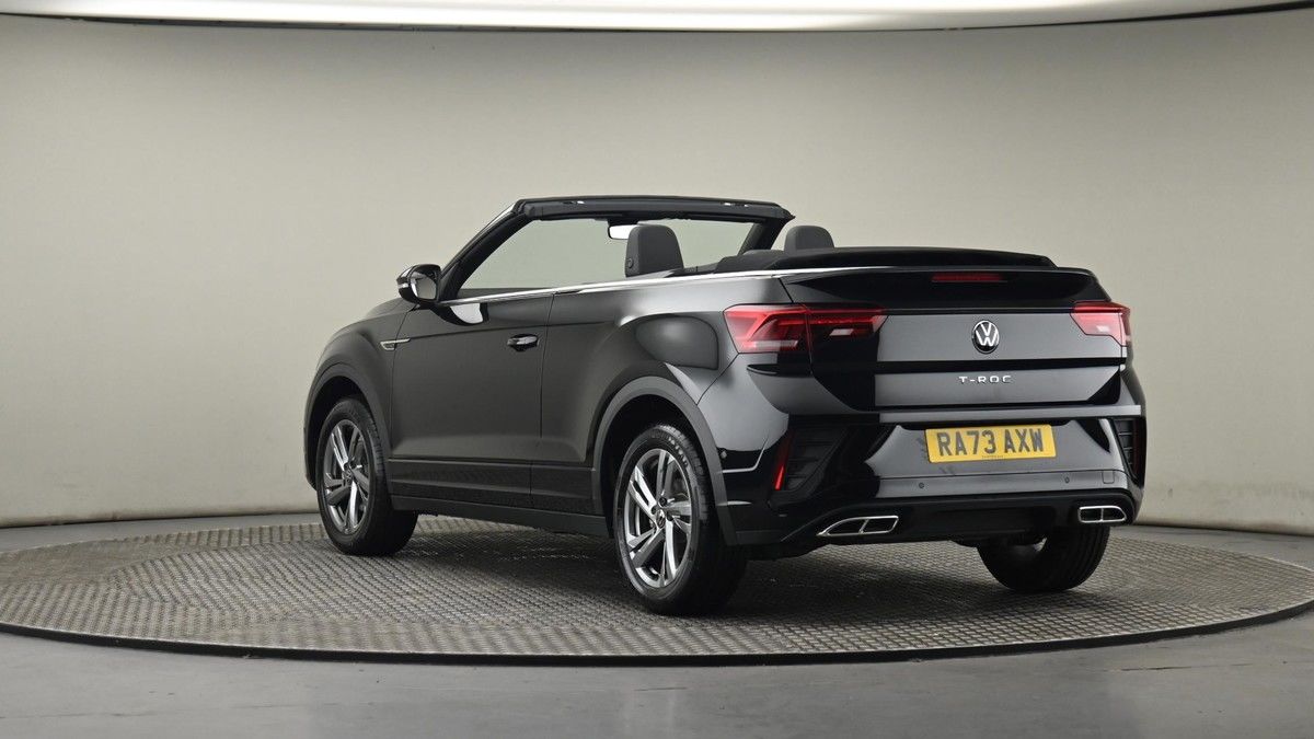 Volkswagen T-Roc Image 24